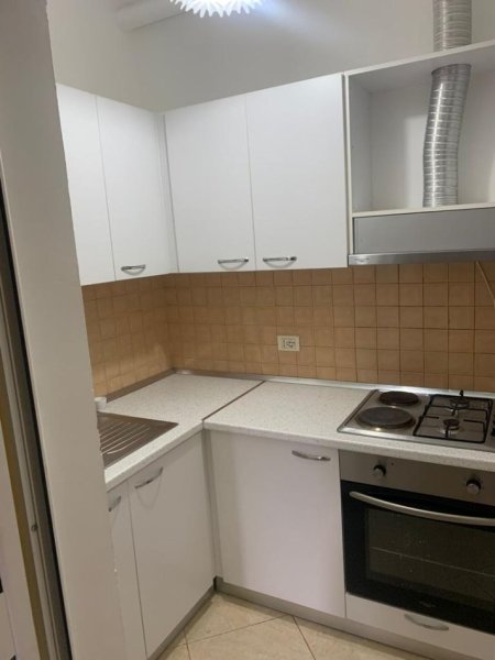Tirane, jepet me qera apartament 2+1+Ballkon Kati 2, 85 m² 430 € (Don Bosko ,prane vodafone .)