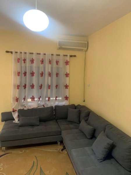 Tirane, jepet me qera apartament 2+1+Ballkon Kati 2, 85 m² 430 € (Don Bosko ,prane vodafone .)
