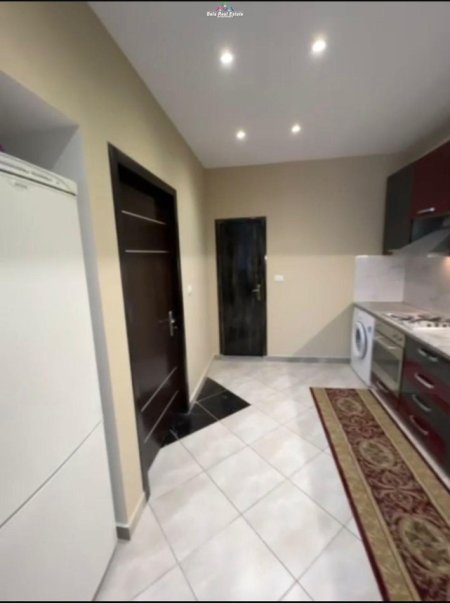 Tirane, jepet me qera Vile 1+1+Aneks+Ballkon Kati 1, 70 m² 350 € (YZBERISHT)