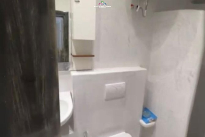 Tirane, jepet me qera Vile 1+1+Aneks+Ballkon Kati 1, 70 m² 350 € (YZBERISHT)