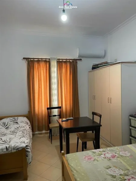 Tirane, jepet me qera garsonier 1+1 Kati 5, 35 m² 300 € (5 MAJI)