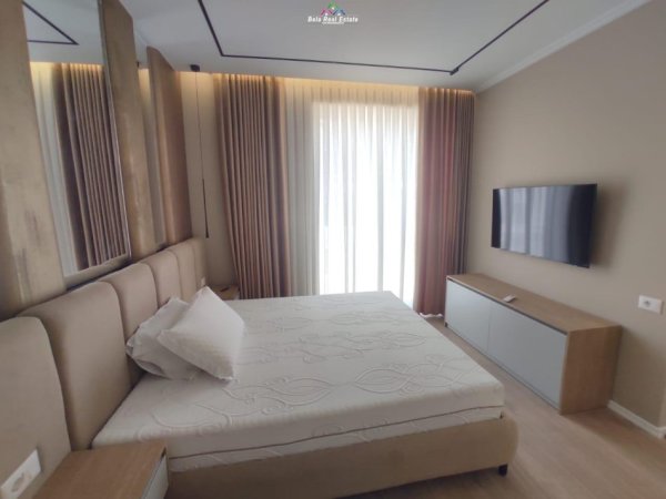 Tirane, jap me qera apartament 3+1 , 130 m² 1.800 € (LIQENI I THATE)