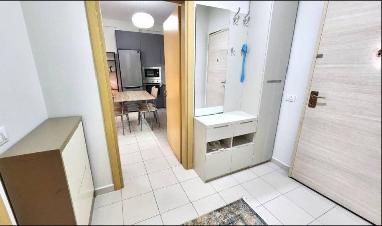 Tirane, jepet me qera apartament 1+1+Ballkon Kati 3, 65 m² 500 € (Liqeni i thate prane hotel sokrati)