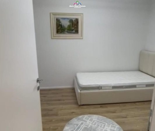 Tirane, jap me qera apartament 2+1 Kati 10, 90 m² 500 € (AMERIKAN 3)