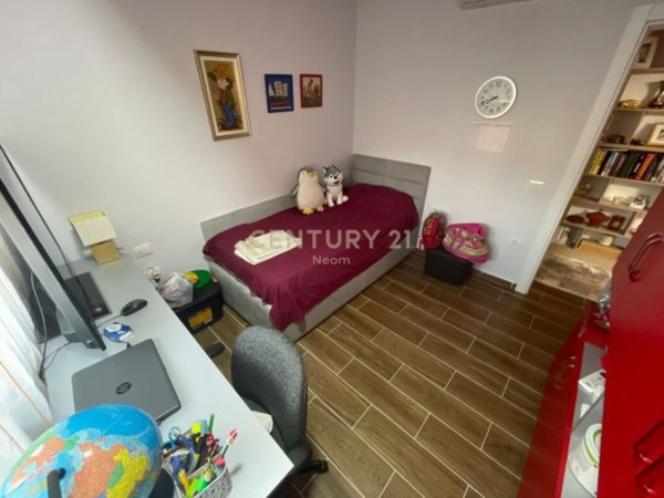 Shitet Apartament 2+1+2 Rezidenca Kodra e Diellit.Neom96750