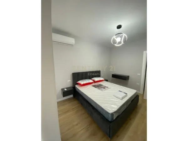Tirane, jepet me qera apartament 1+1 Kati 6, 79 m² 500 € (rruga e dibres)