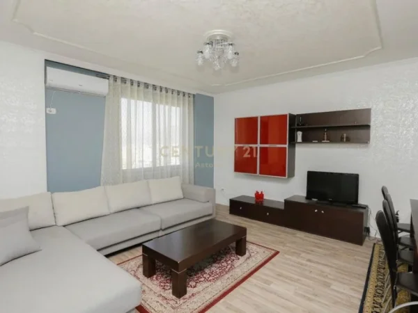 Tirane, jepet me qera apartament 3+1 Kati 11, 143 m² 800 € (ish ekspozita)