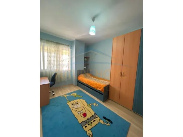 Tirane, jepet me qera apartament 2+1 Kati 2, 91 m² 400 € (Fresku)