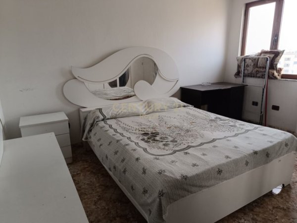 Tirane, jepet me qera apartament Kati 6, 100 m² 300 € 