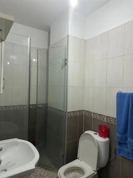 Tirane, shitet apartament 2+1 Kati 5, 161 m² 206.000 € (Mbikalimi i Komunes)