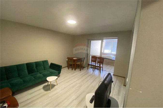 Tirane, jepet me qera apartament 1+1 Kati 3, 50 m² 450 € (sander prosi)