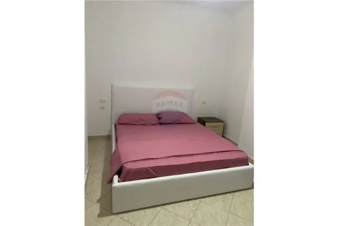 Tirane, jepet me qera apartament 1+1 , 72 m² 400 € (Teodor Keko - Astir)
