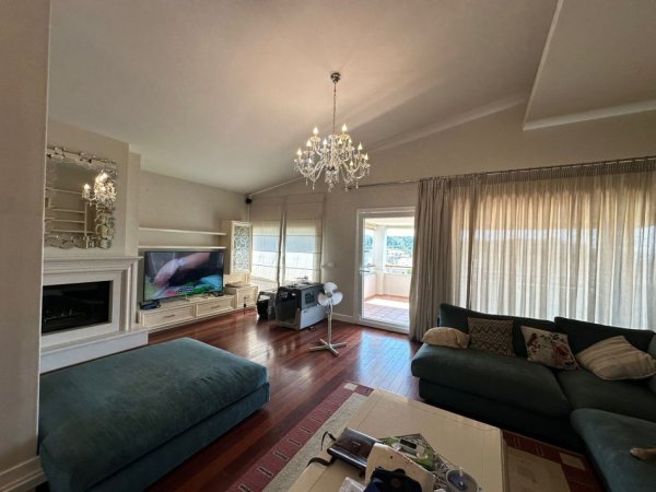 Tirane, jepet me qera Vile 3+1+Aneks+Ballkon Kati 2, 220 m² 3.000 € (Long Hill)