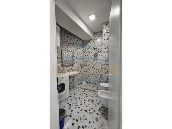 Tirane, shitet apartament 2+1 Kati 3, 98 m² 140.000 € (Ali Dem)