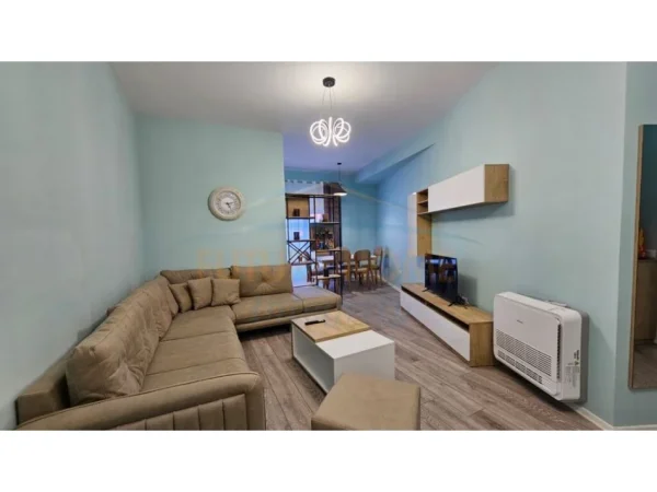 Tirane, shitet apartament 2+1 Kati 3, 98 m² 140.000 € (Ali Dem)