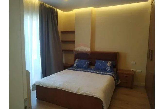 Tirane, jepet me qera apartament 1+1 Kati 7, 77 m² 500 € (Don Bosko)