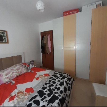 Tirane, jepet me qera apartament 2+1 Kati 4, 97 m² 400 € (YZBERISHT)