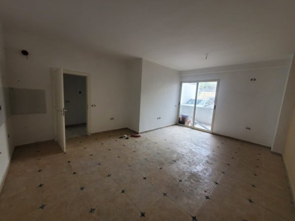 Tirane, shitet apartament 1+1+Ballkon Kati 1, 67 m² 65.000 € (Fresku)