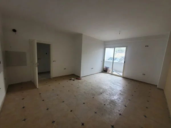 Tirane, shitet apartament 1+1+Ballkon Kati 1, 67 m² 65.000 € (Fresku)