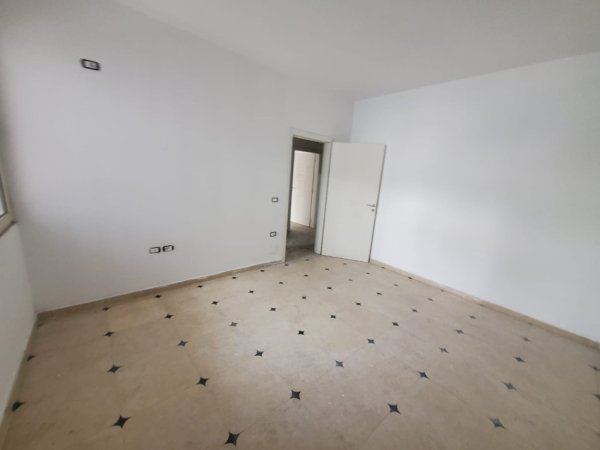 Tirane, shitet apartament 1+1+Ballkon Kati 1, 67 m² 65.000 € (Fresku)