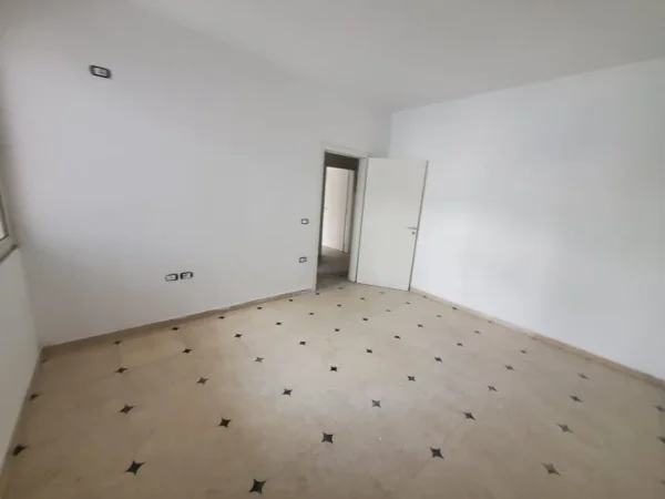 Tirane, shitet apartament 1+1+Ballkon Kati 1, 67 m² 65.000 € (Fresku)