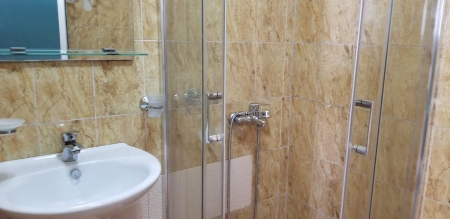 Tirane,Apartament 2+1 me qira  Kati 10, 72 m² 480 € ( Don Bosko)