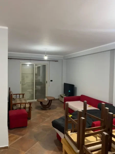 Tirane, jepet me qera apartament 2+1+Ballkon Kati 3, 104 m² 350 € (FRESK)