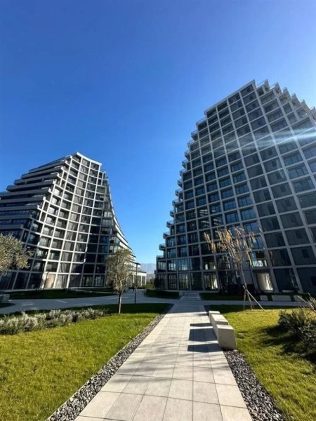 Tirane, shitet apartament 3+1+Aneks+Ballkon Kati 8, 169 m² 390.000 € (lake view)