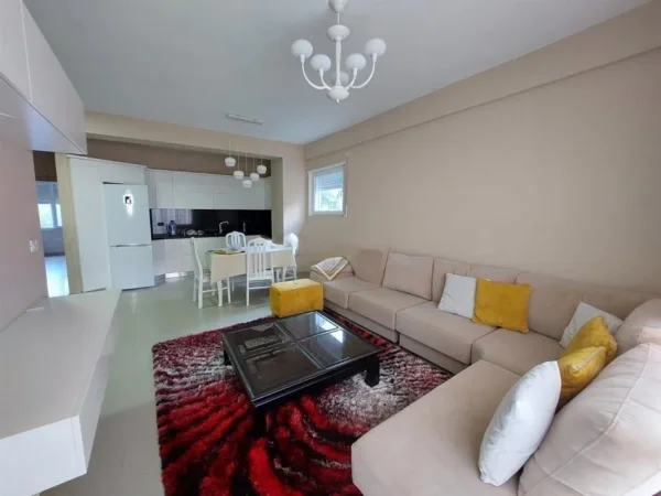 Tirane, jepet me qera apartament 2+1 Kati 3, 120 m² 500 € (Kopshti Botanik)
