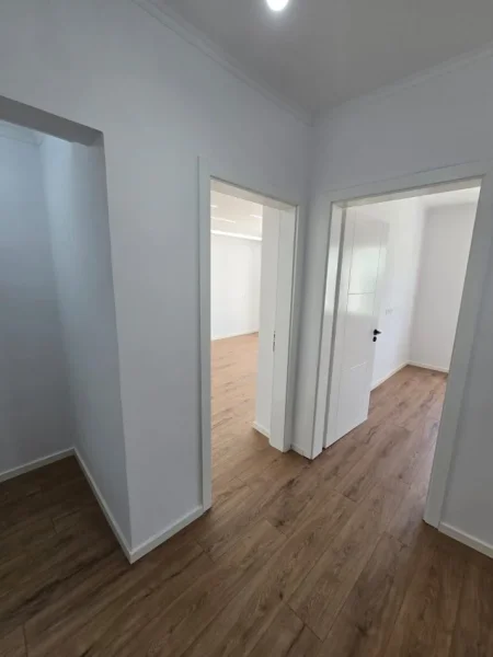 Tirane, shitet apartament 2+1 Kati 3, 71 m² 160.000 € (Rruga e Elbasanit)