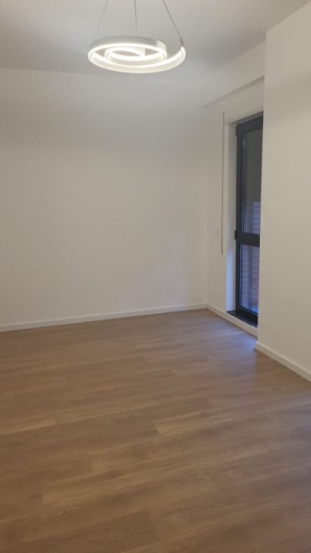 Jap apartament 1+1 me qera per zyra
