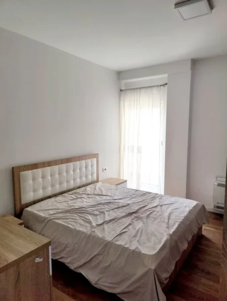 Tirane, jap me qera apartament 2+1+Ballkon Kati 3, 100 m² 700 € (Jordan Misja, Hurry Fulz)
