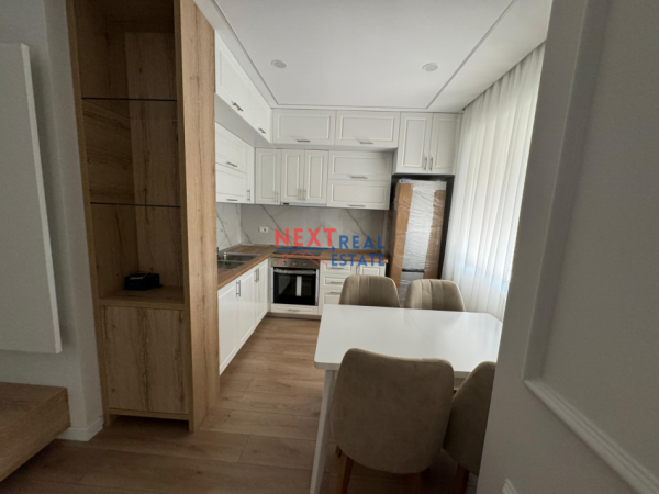 REZERVO PRONEN VETEM ME 500€! Vlore, shitet apartament 2+1+Ballkon Kati 2, 100 m² 280.000 € (UJE I FTOHTE)