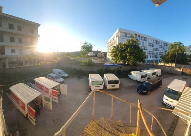 Jap me qera ambjent biznesi Kati 0, 700 m² 800 € (rruga 5 maji)