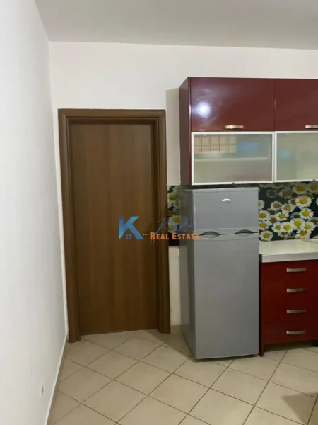 Tirane, jap me qera apartament 1+1+Ballkon Kati 1, 60 m² (Astir)