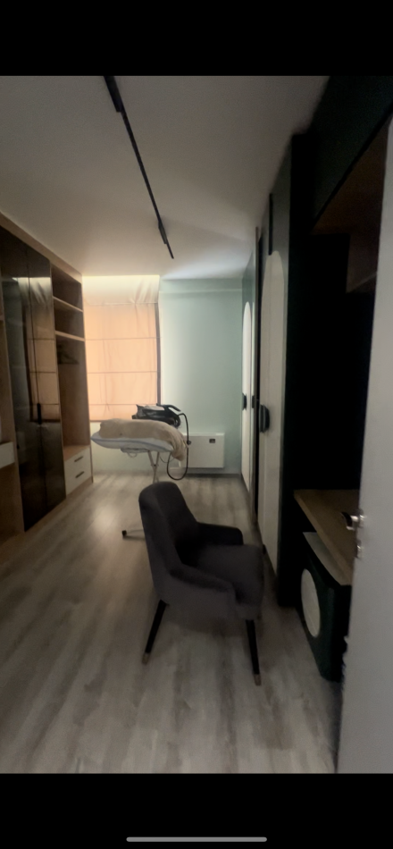 Tirane, jepet me qera apartament 2+1+Ballkon Kati 6, 100 m² 1.250 € (Robert Shwarc)
