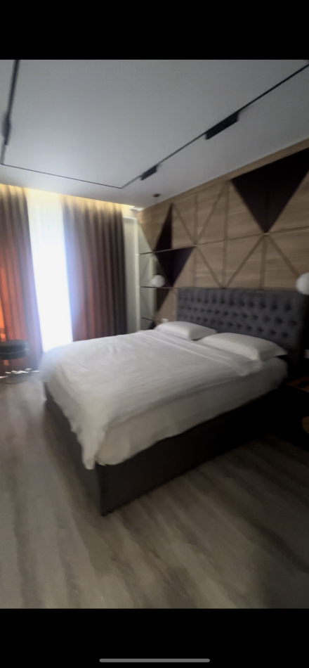 Tirane, jepet me qera apartament 2+1+Ballkon Kati 6, 100 m² 1.250 € (Robert Shwarc)