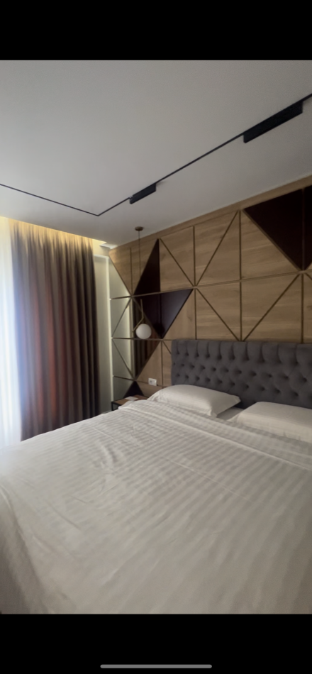 Tirane, jepet me qera apartament 2+1+Ballkon Kati 6, 100 m² 1.250 € (Robert Shwarc)