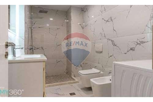 Tirane, jepet me qera apartament 1+1 Kati 6, 560 m² (ELEONORA MARKET COKU)