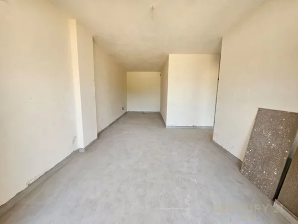 Tirane, shitet apartament 2+1+Ballkon Kati 2, 103 m² 150.000 € (ish fusha e Aviacionit)