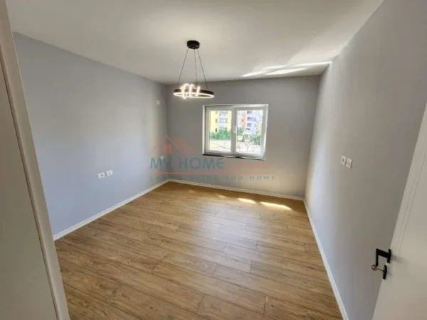 Tirane, shes apartament 2+1+Aneks+Ballkon Kati 3, 80 m² 145.000 € 