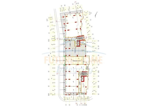 Tirane, jepet me qera ambjent biznesi+ 4 Post Parkimi Kati 0, 158 m² 3.200 € (Pazari i Ri)
