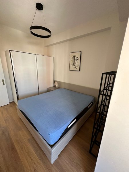 Tirane, jepet me qera apartament 1+1+Ballkon Kati 4, 55 m² 400 € (Unaza E Re)