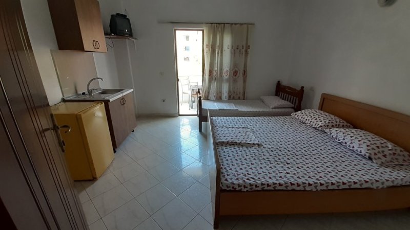 Durres, jap me qera vetem 1 dhome 1+1 Kati 3, 20 € (Lagj.13 Plazh)