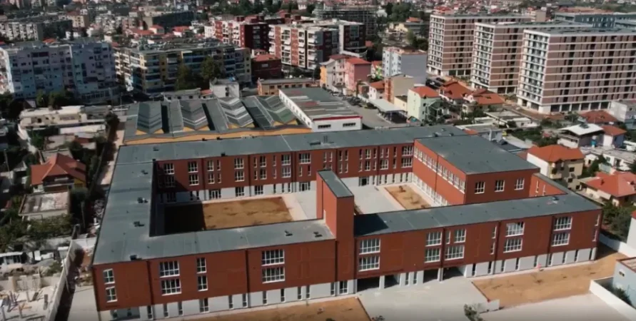 Tirane, shitet apartament 2+1+Aneks+Ballkon Kati 5, 120 m² 156.000 € (DON BOSKO)