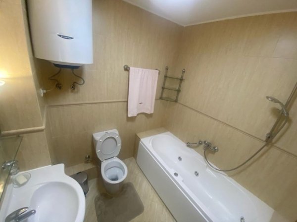 Tirane, jepet me qera apartament 2+1+Aneks+Ballkon Kati 2, 110 m² 800 € (RRUGA E ELBASANIT)