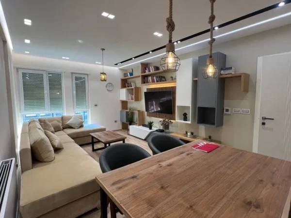 Tirane, shitet apartament 2+1+Ballkon Kati 6, 116 m² 210.000 € 