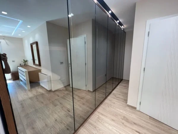 Tirane, shitet apartament 2+1+Ballkon Kati 6, 116 m² 210.000 € 