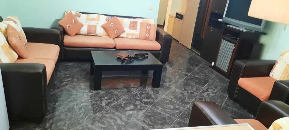 Tirane, jepet me qera apartament 2+1 Kati 5, 110 m² 400 € (Oxhaku)