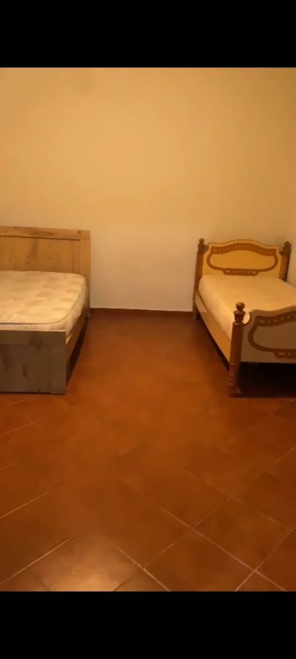 Tirane, jepet me qera apartament 1+1+Ballkon Kati 1, 65 m² 260 € (kinostudio)